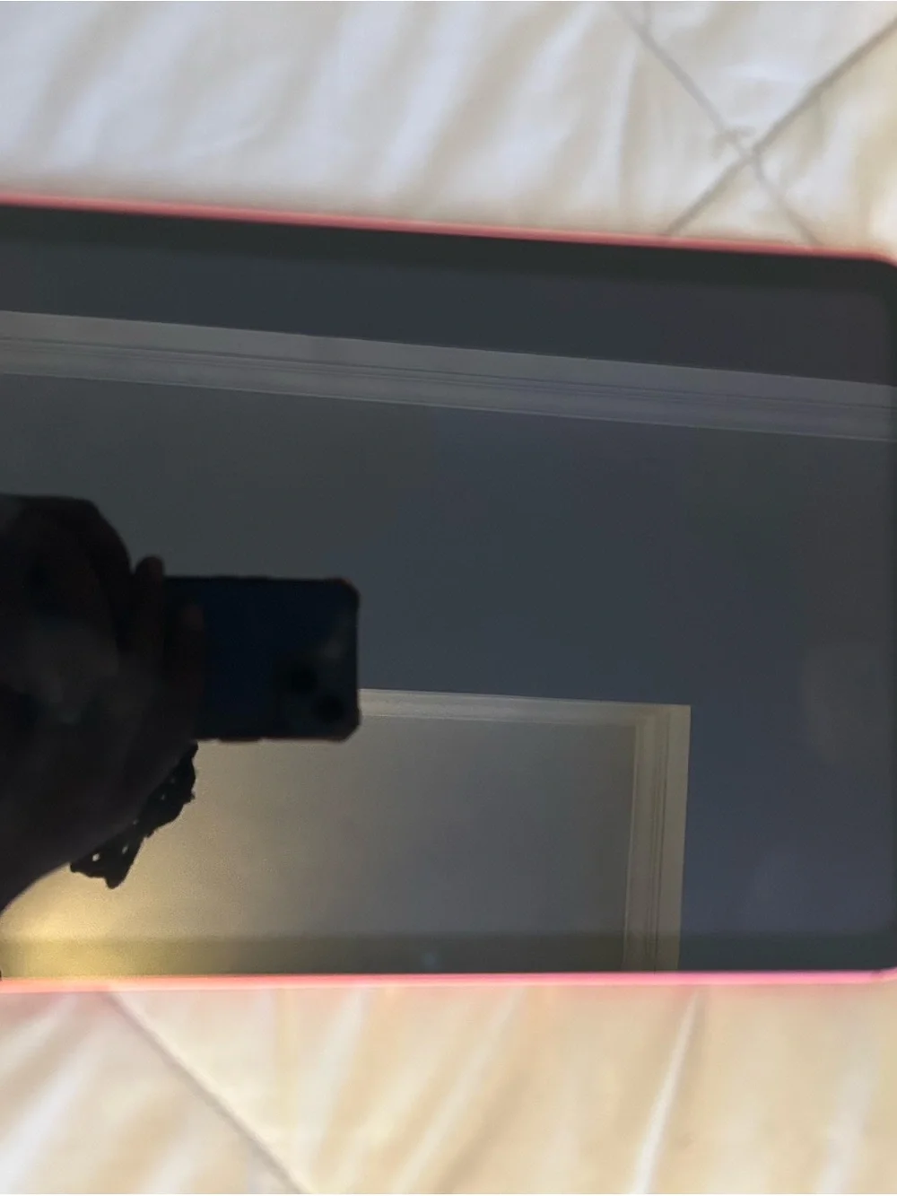 Apple iPad Hot pink 2 iPads 380$ each 650 for both
